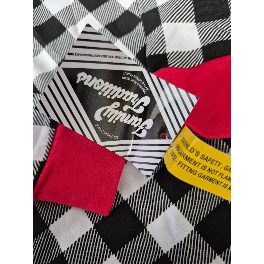 Buffalo Plaid Pajama Set By Family Tradition 8/10 - Picture 4 of 8